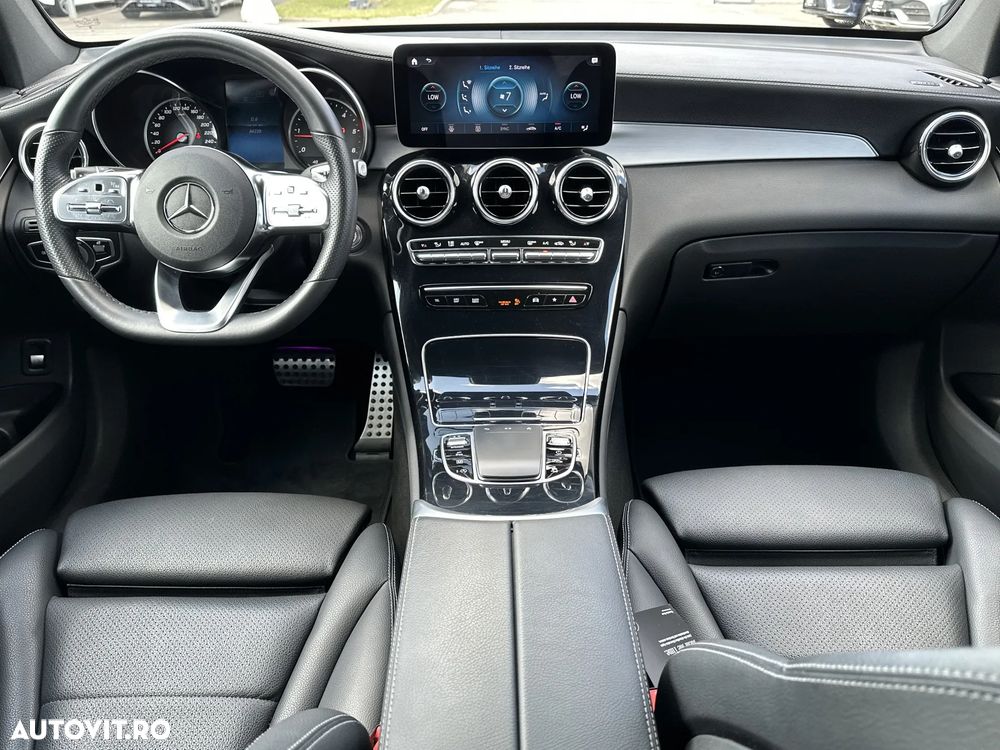 Mercedes-Benz GLC 300 d 4MATIC - 13