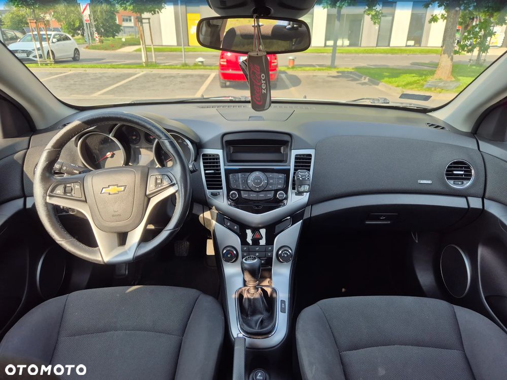 Chevrolet Cruze 1.8 LT - 13