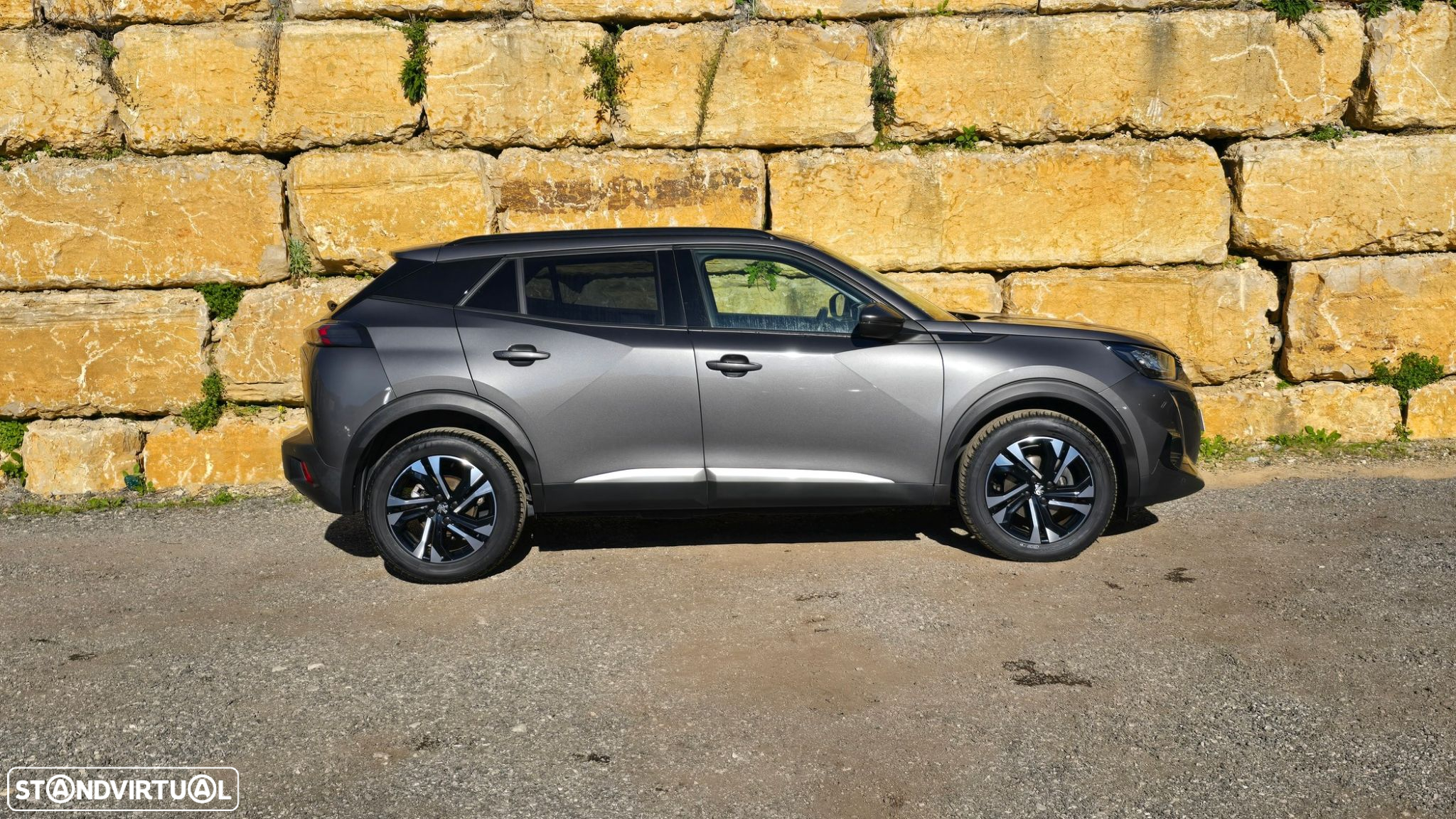Peugeot 2008 - 4