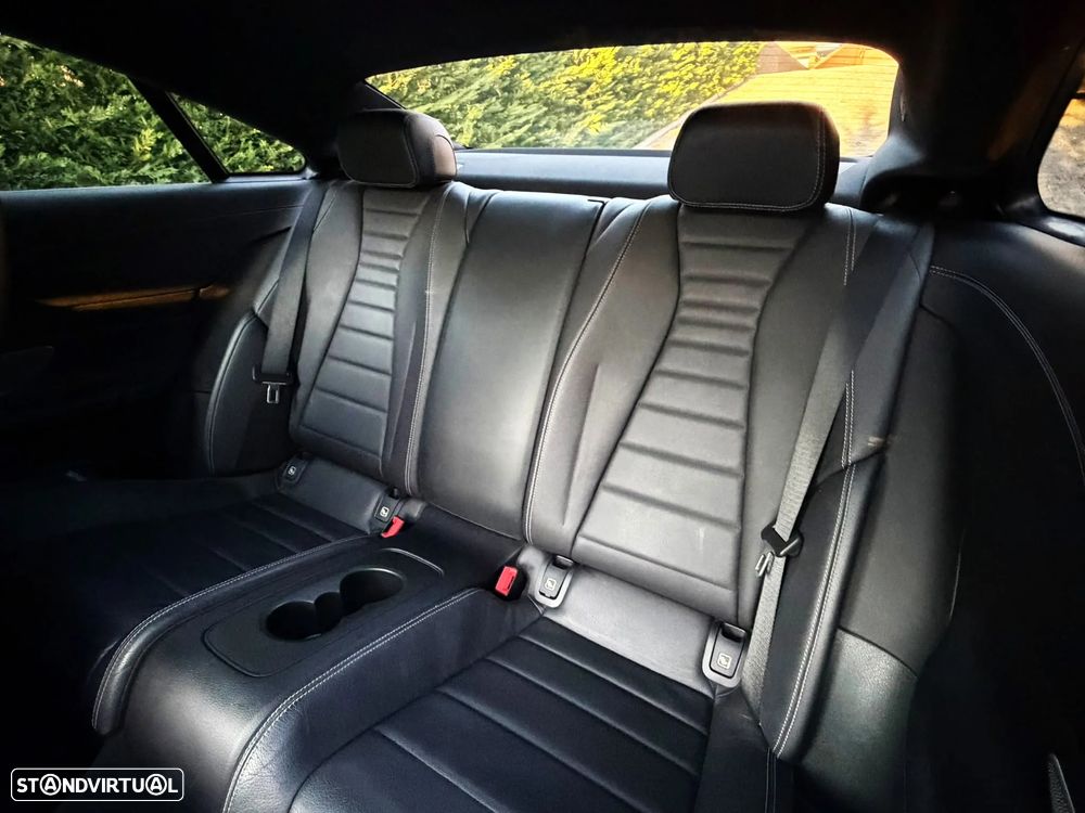 Mercedes-Benz E 220 d 9G-TRONIC AMG Line - 24