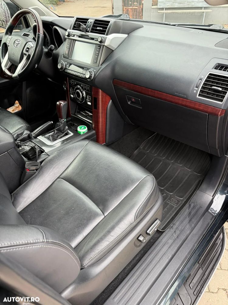 Toyota Land Cruiser 2.8l Turbo D-4D Aut. Luxury - 6