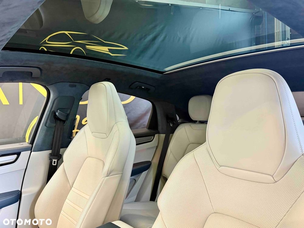 Porsche Cayenne Turbo - 28