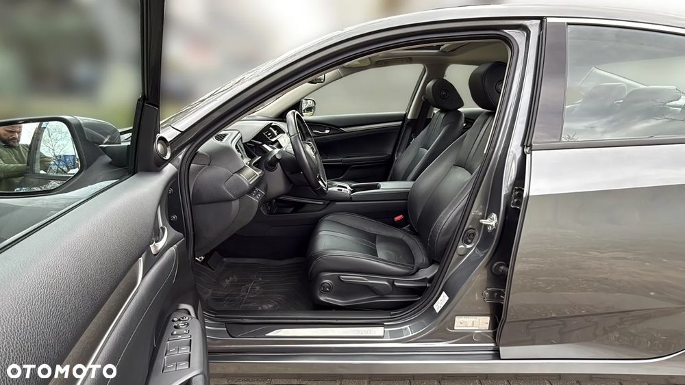 Honda Civic 1.5 T Executive - 10