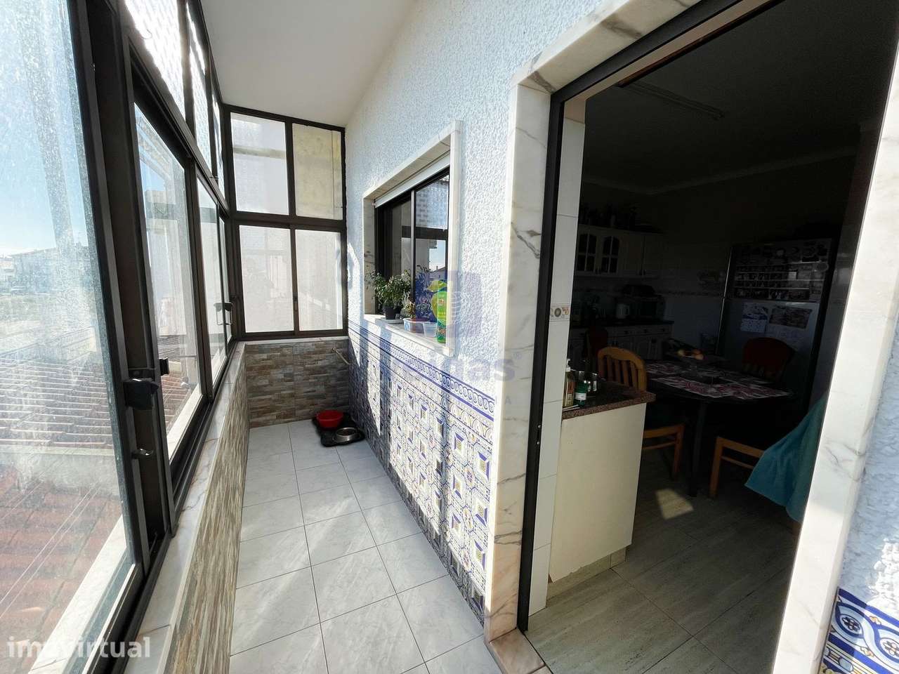 Apartamento T3 com garagem e sótão, em Moradia Bi-Familiar de 2 pisos. - Grande imagem: 5/41