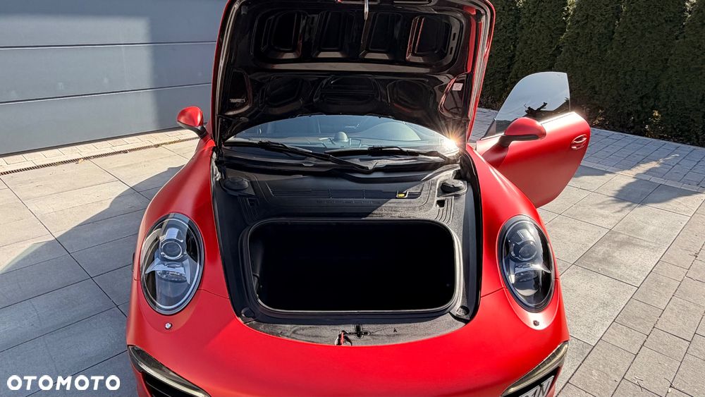 Porsche 911 Carrera S PDK - 23