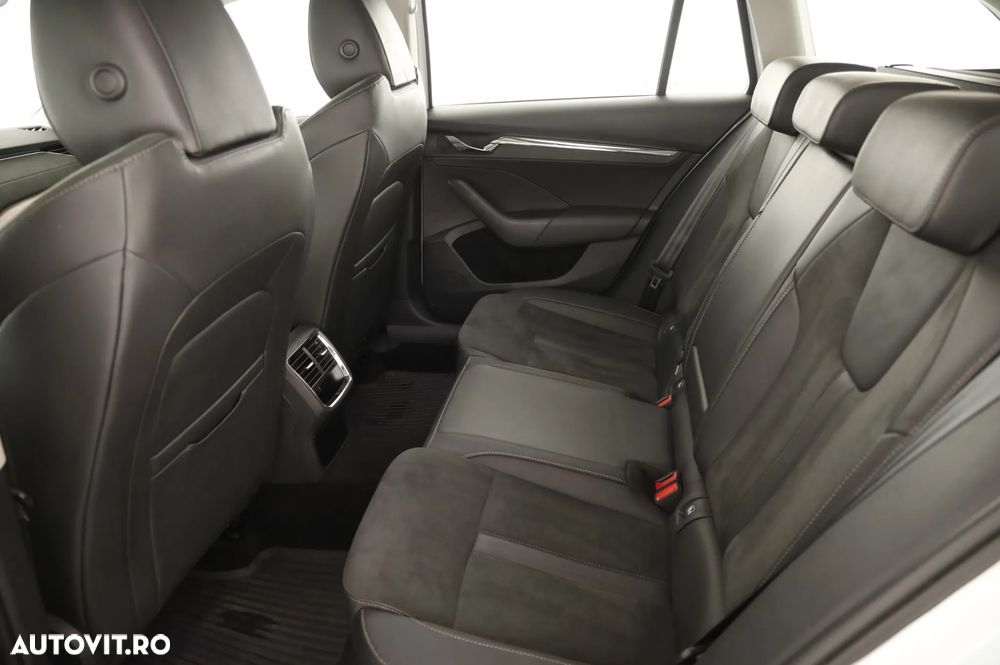 Skoda Octavia 2.0 TDI 4x4 DSG Scout - 24