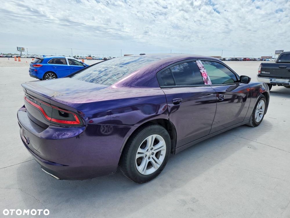Dodge Charger - 4