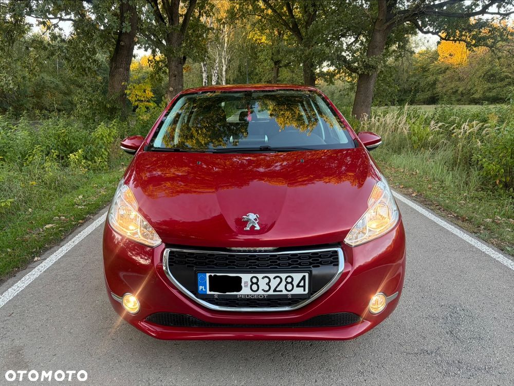 Peugeot 208 2013 photo 5