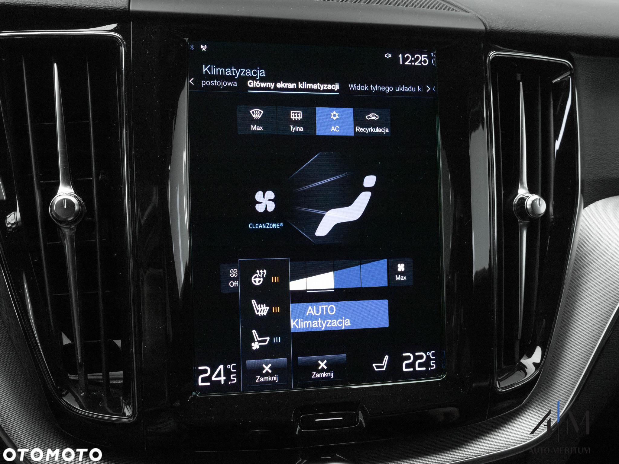 Volvo XC 60 B4 D AWD Ultimate Dark - 26