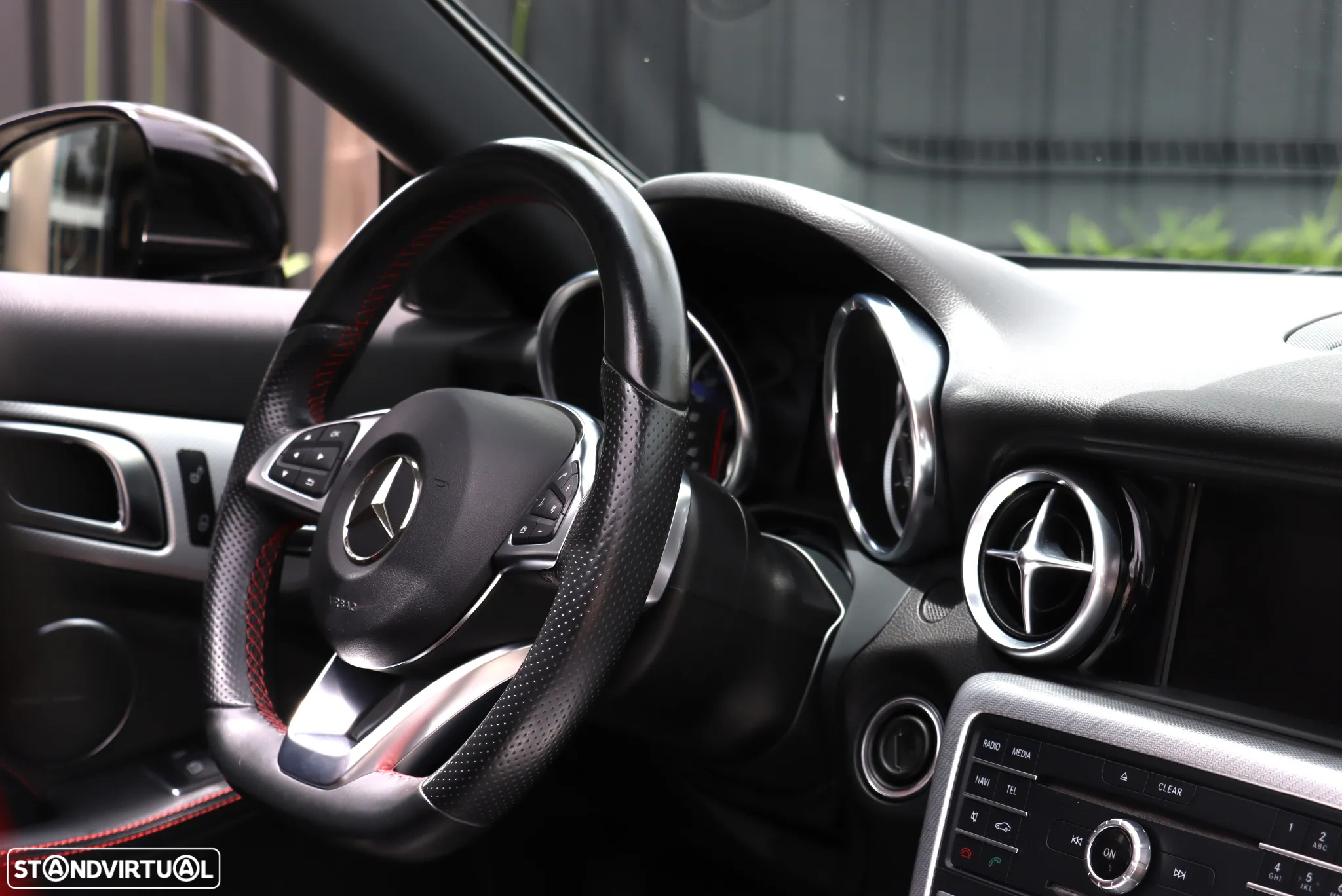 Mercedes-Benz SLC 43 AMG 9G-TRONIC - 35