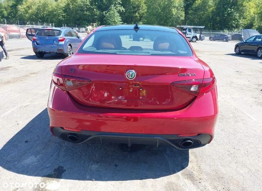 Alfa Romeo Giulia 2.0 Turbo 16V AT8 Super - 7