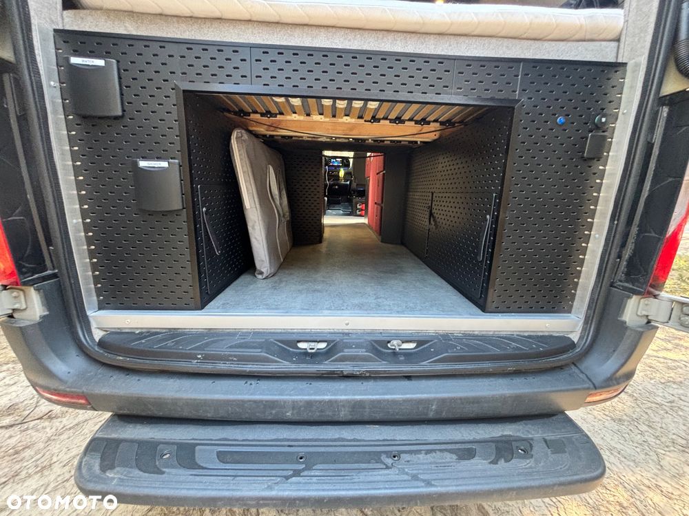 Mercedes-Benz Sprinter 4x4 - 8