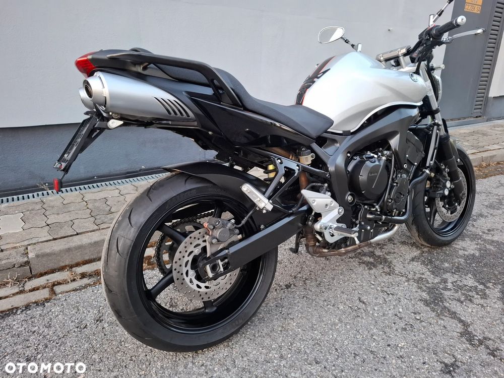 Yamaha FZ6 - 3
