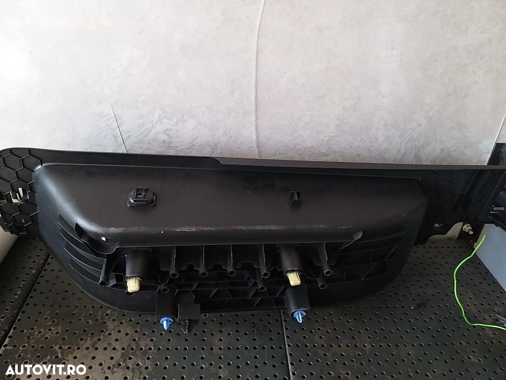 Capac treapta prag dreapta fata citroen jumpy 3 98091632zd 98129341zd 98100693zd - 2