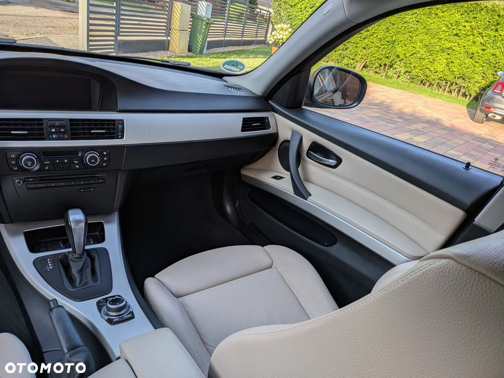 BMW Seria 3 320d DPF - 10