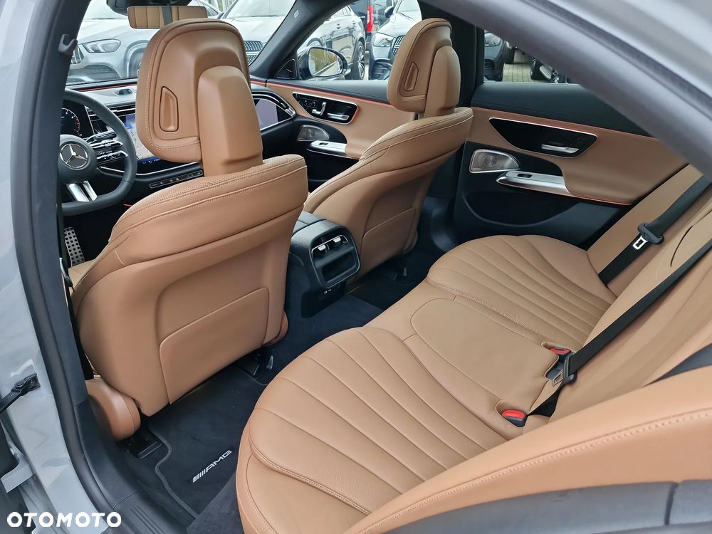 Mercedes-Benz Klasa E 200 mHEV AMG 9G-Tronic - 16