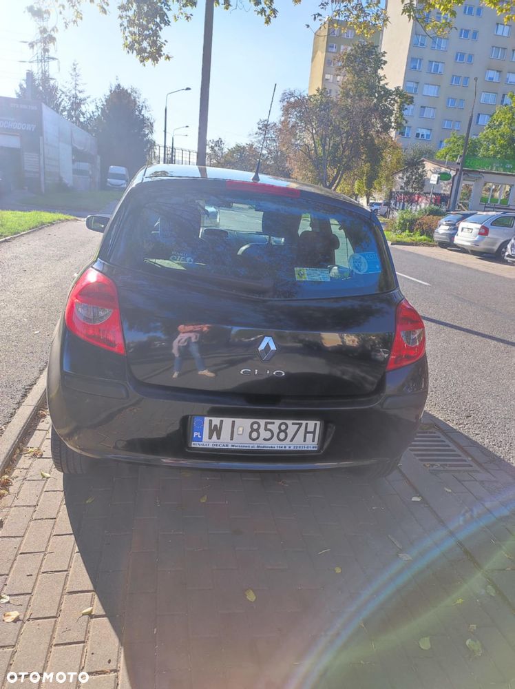 Renault Clio - 6