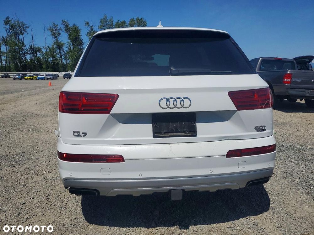 Audi Q7 3.0 TFSI Quattro Tiptronic - 6