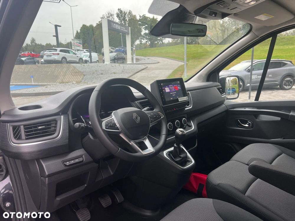 Renault Trafic - 12