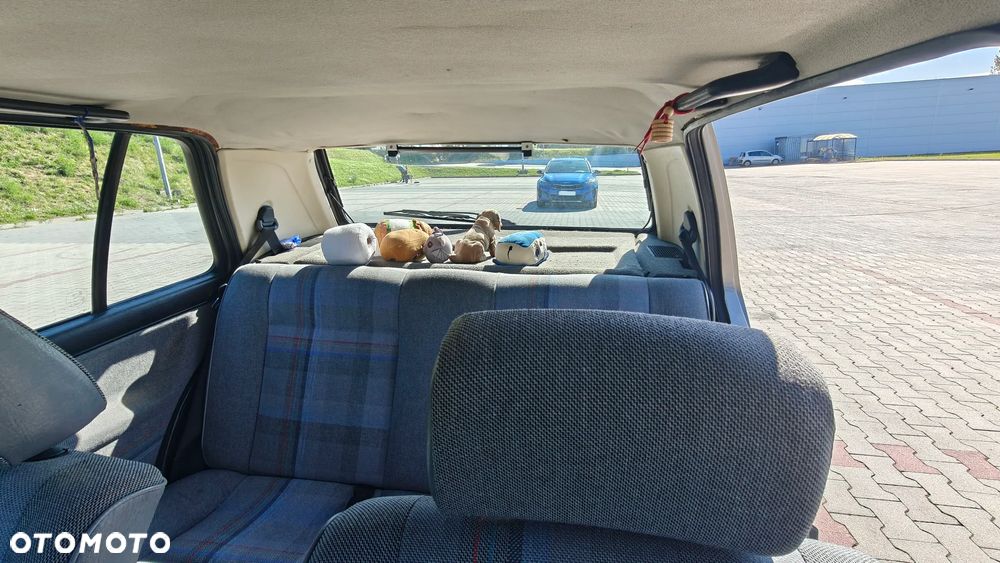 Volkswagen Golf - 27