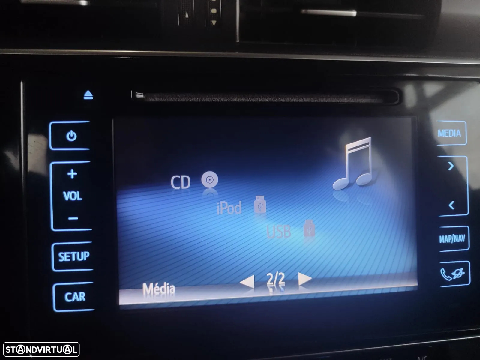 Toyota Auris Touring Sports 1.8 HSD Comfort+P.Sport - 30