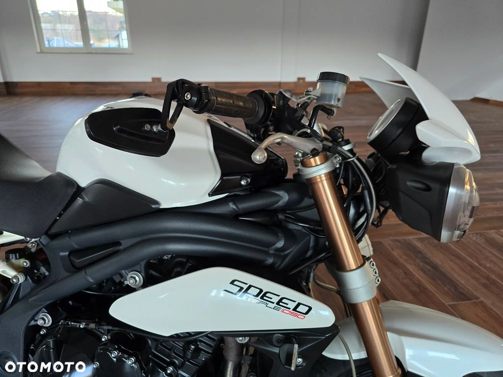 Triumph Speed Triple - 7