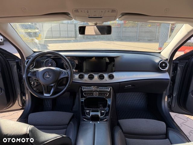 Mercedes-Benz Klasa E 220 d 9G-TRONIC - 10