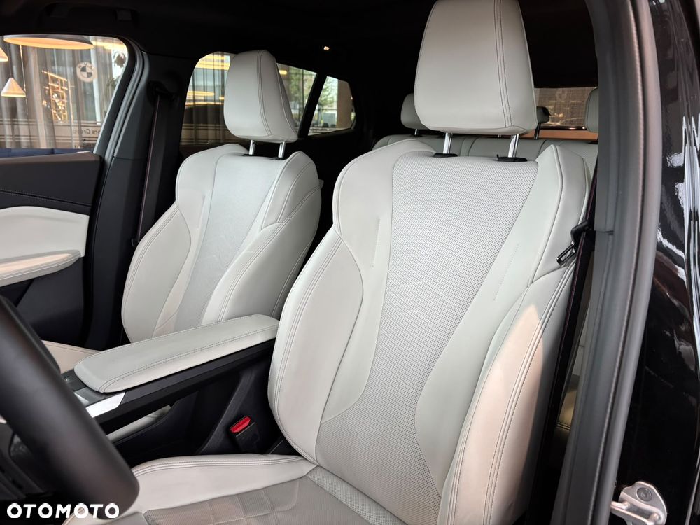 BMW X2 - 16