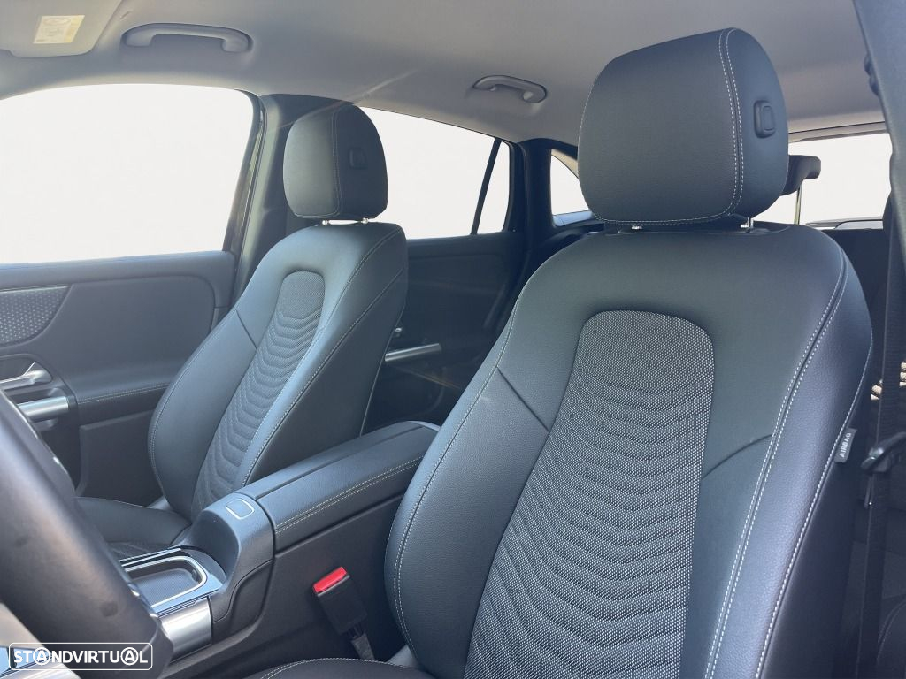 Mercedes-Benz GLA 180 d - 8