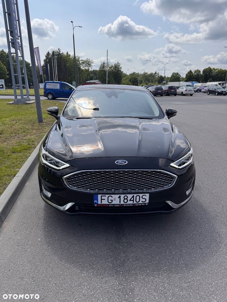 Ford Fusion - 2