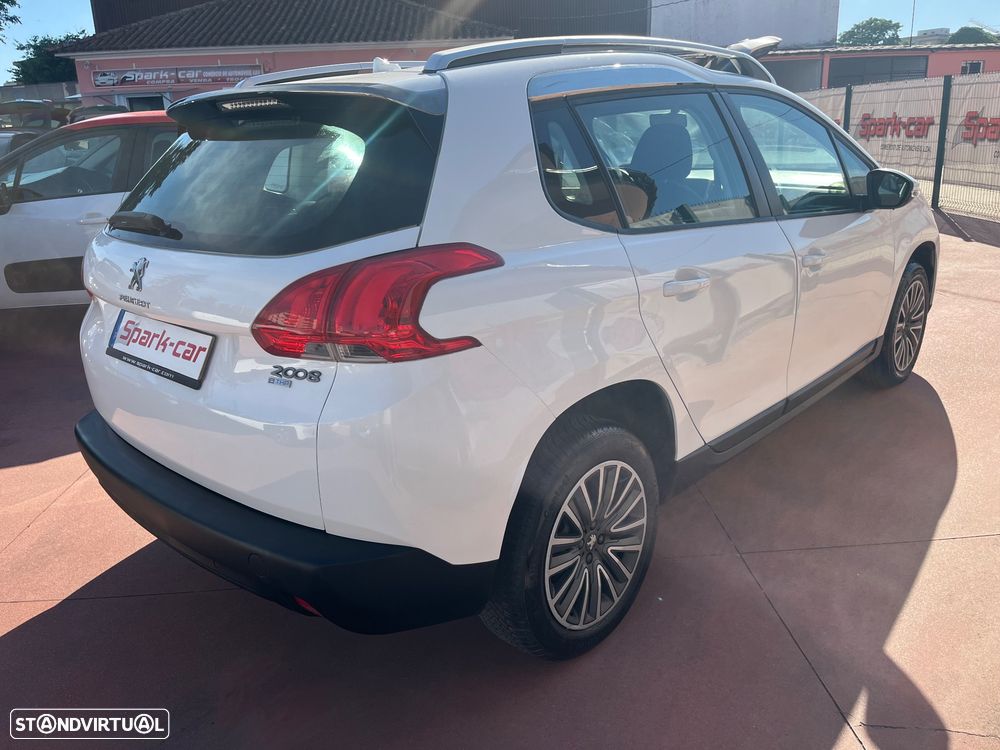 Peugeot 2008 1.2 VTi Access - 6
