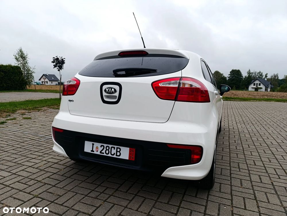 Kia Rio 1.2 M - 10
