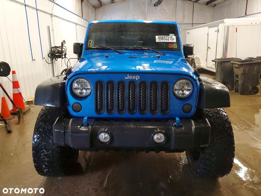 Jeep Wrangler - 6