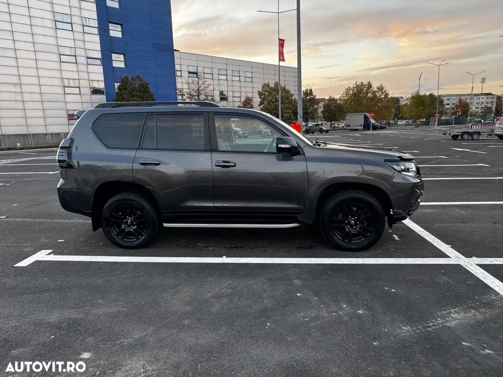 Toyota Land Cruiser - 6