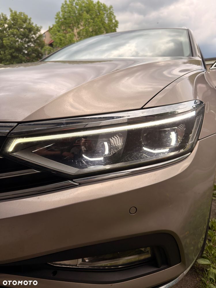 Volkswagen Passat 2.0 TDI SCR DSG 4Motion Business - 4