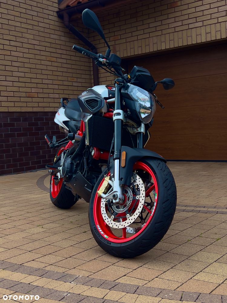 Aprilia Shiver - 4