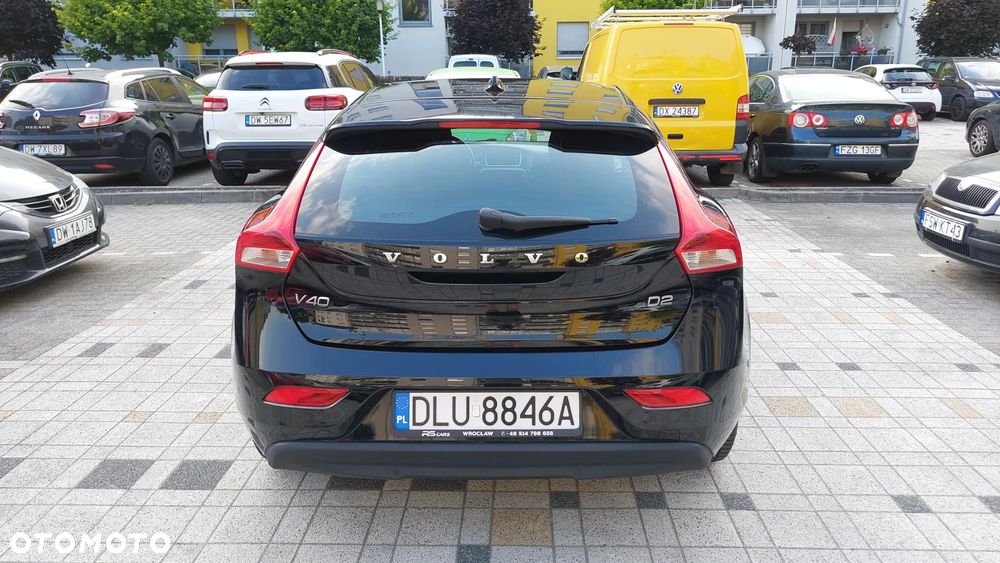 Volvo V40 D2 Drive-E Momentum - 4