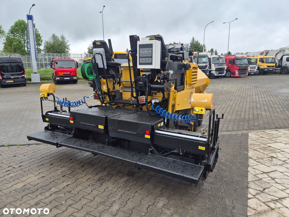 Caterpillar AP 300 / ROZŚCIEŁACZ DO ASFALTU / SERWISOWANY / 1WŁ / WIBRACJE + PODGRZEWANY STÓŁ / MOŻLIWOŚĆ TRANSPORTU - 9