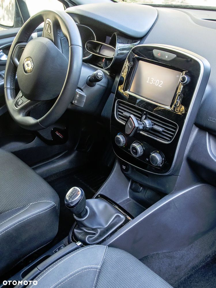 Renault Clio - 9