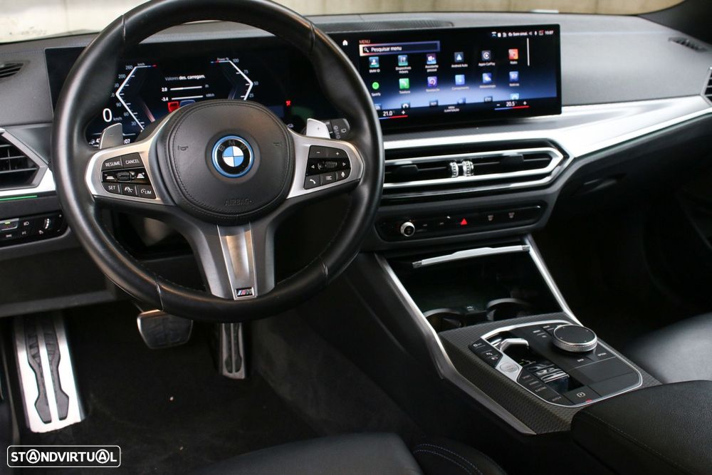 BMW 330 e Pack Desportivo M Auto - 13