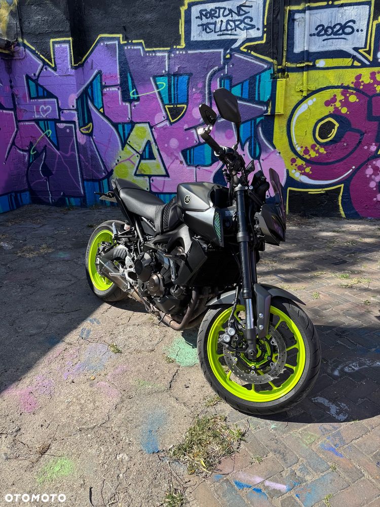 Yamaha MT - 2