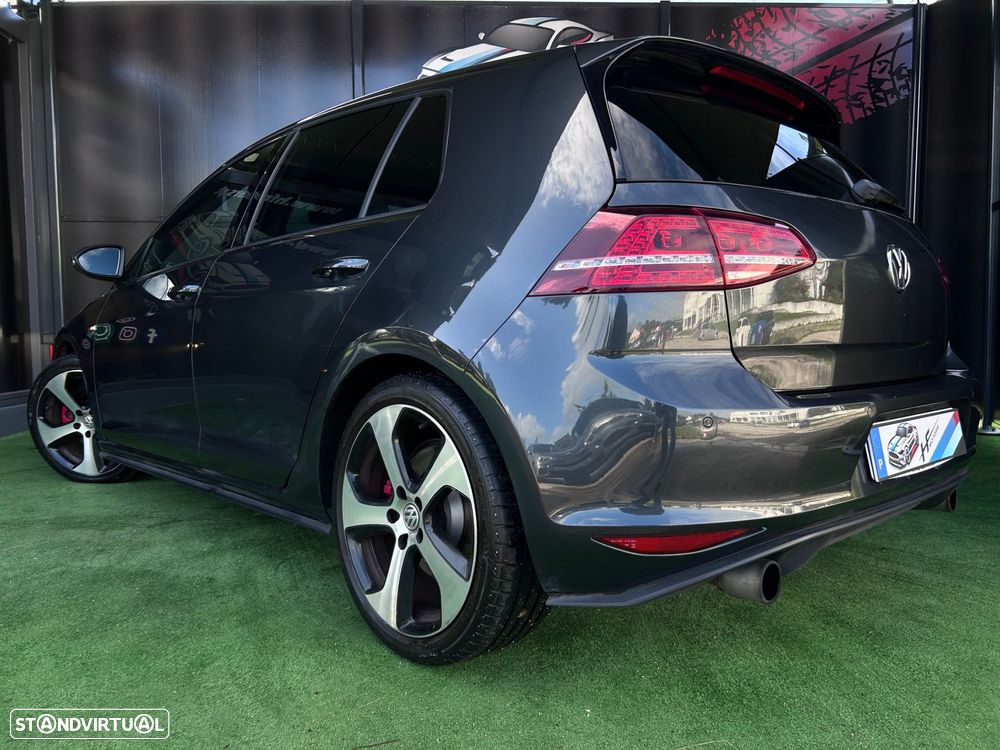 VW Golf 2.0 TSi GTi DSG Performance - 16