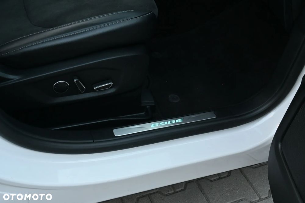 Ford Edge 2.0 TDCi Bi-Turbo 4x4 ST-LINE - 26