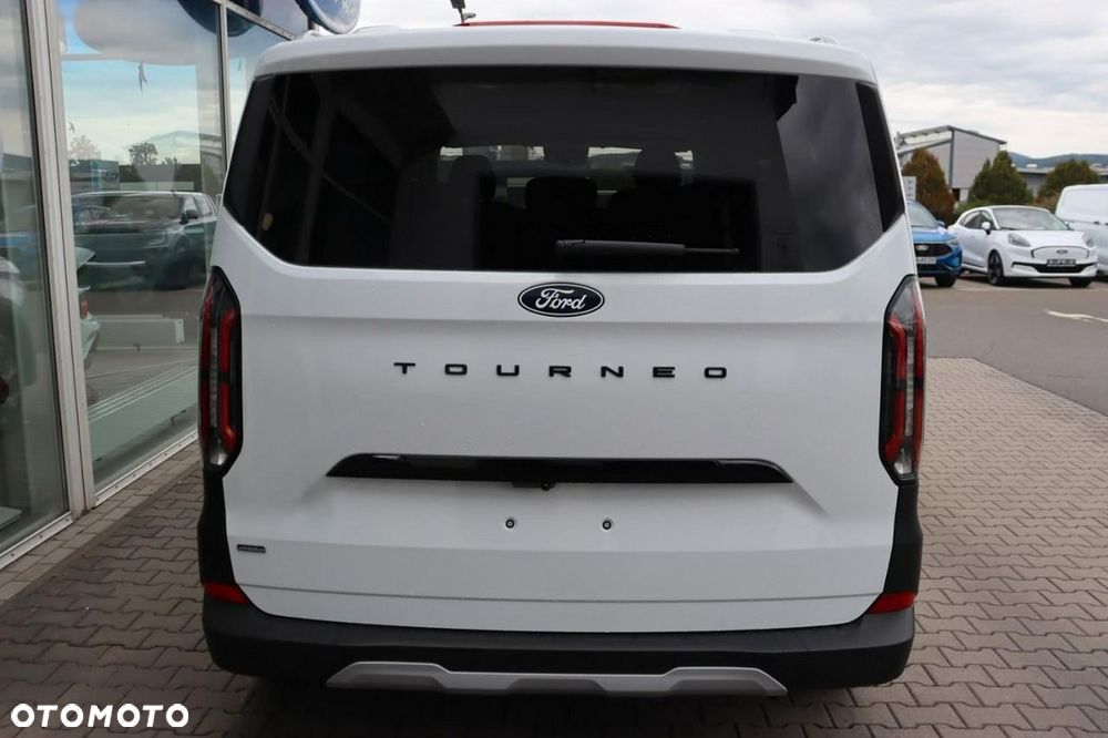Ford Tourneo Custom 2026