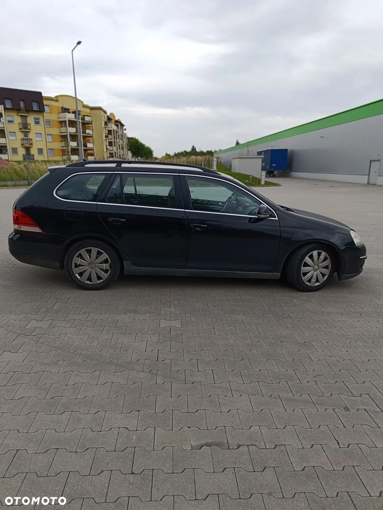 Volkswagen Golf - 2