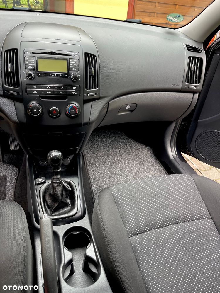 Hyundai i30 1.4 Classic + - 14