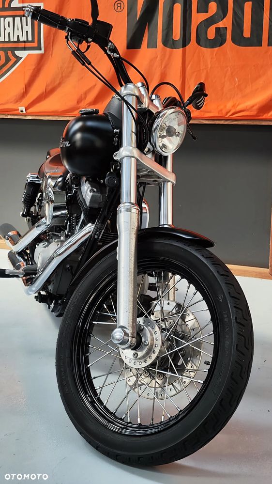 Harley-Davidson Dyna Street Bob - 4