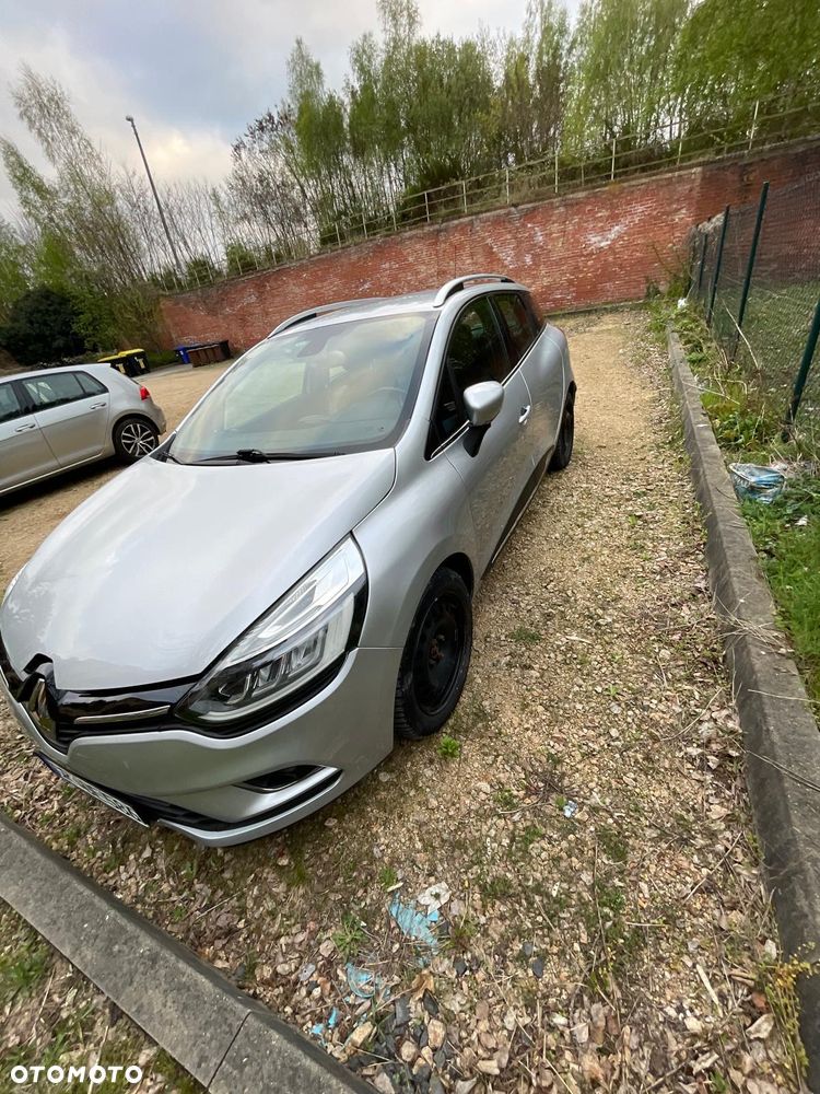 Renault Clio - 9