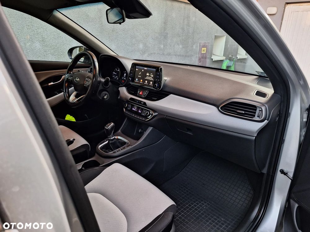 Hyundai i30 1.6 D Comfort - 20