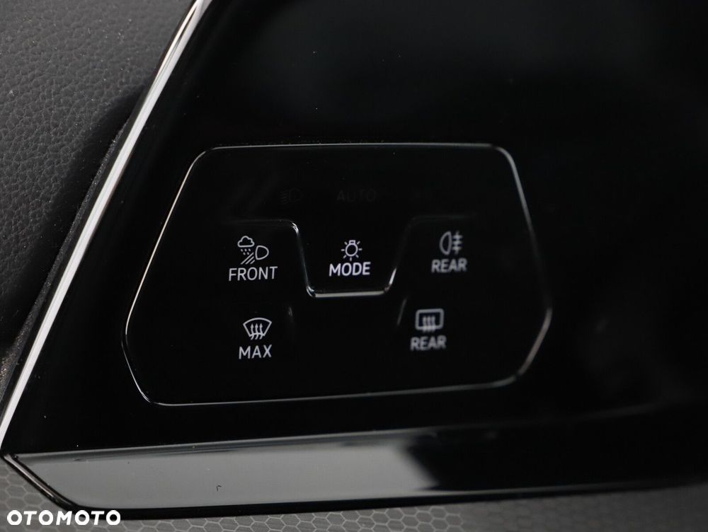 Volkswagen Golf - 18